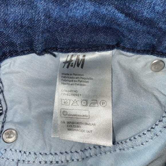 H&M Coachella Ombré Denim Shorts - Picture 7 of 7